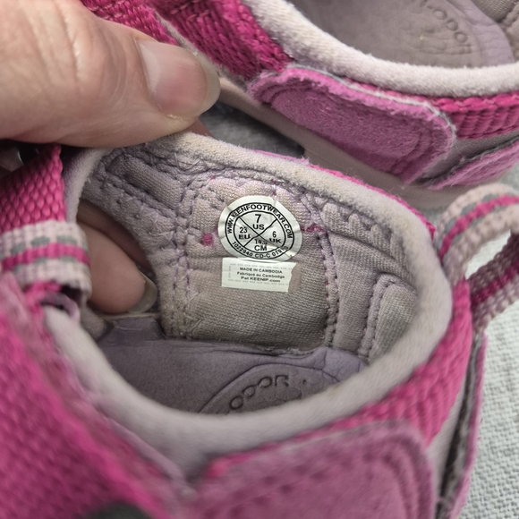 KEEN Seacamp II CNX Sandals Toddler Size 7 Very Berry Pink - Picture 6 of 10